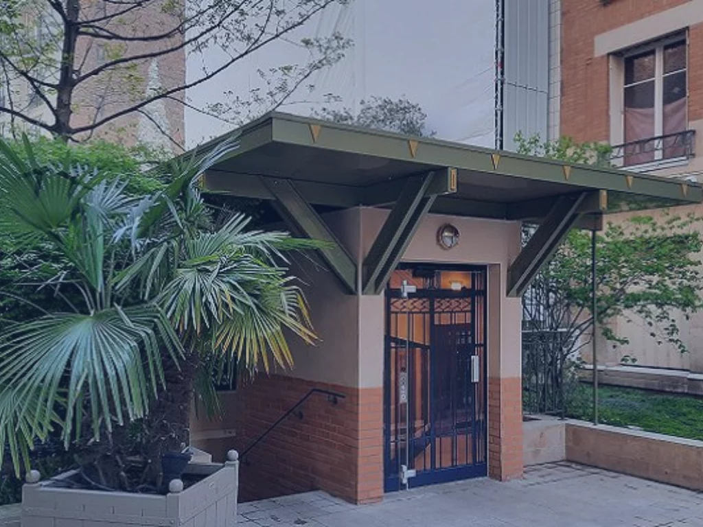 Nous vous conseillons sur les dimensions d’ascenseur PMR