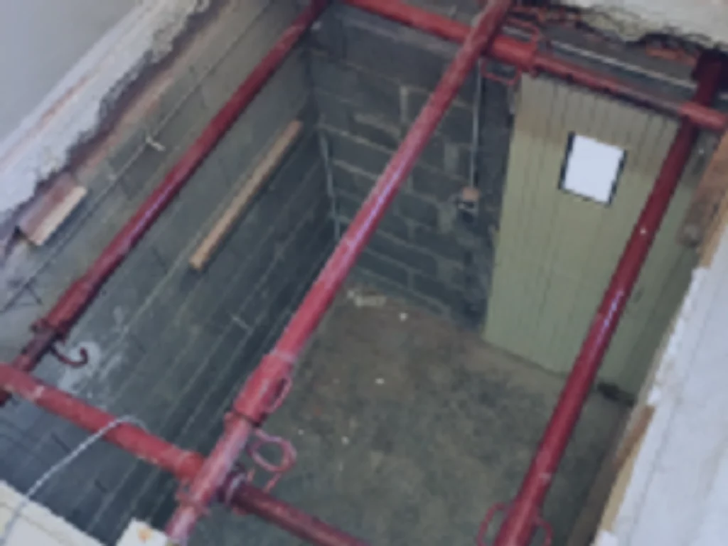 Besoin d’une trémie pour escalier ? On perce, on sécurise, on coordonne