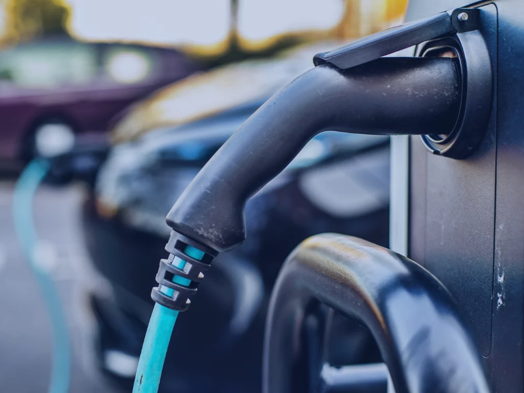 Bornes de Recharge en Copropriété : Tout Ce Qu'il Faut Savoir