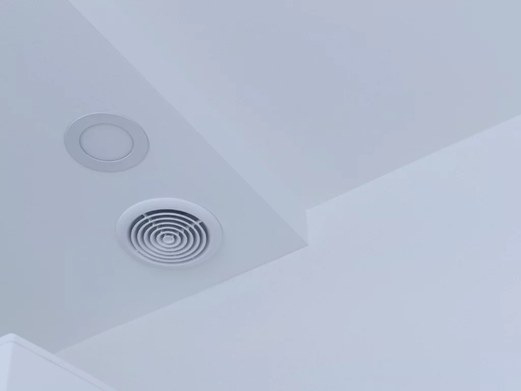 Qualité de l'Air Intérieur : Comment la VMC Simple Flux transforme vos espaces de travail